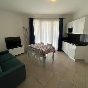 Marina - Agenzia Cocal Apartament