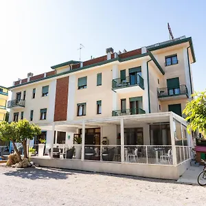 3* Hotel Regina