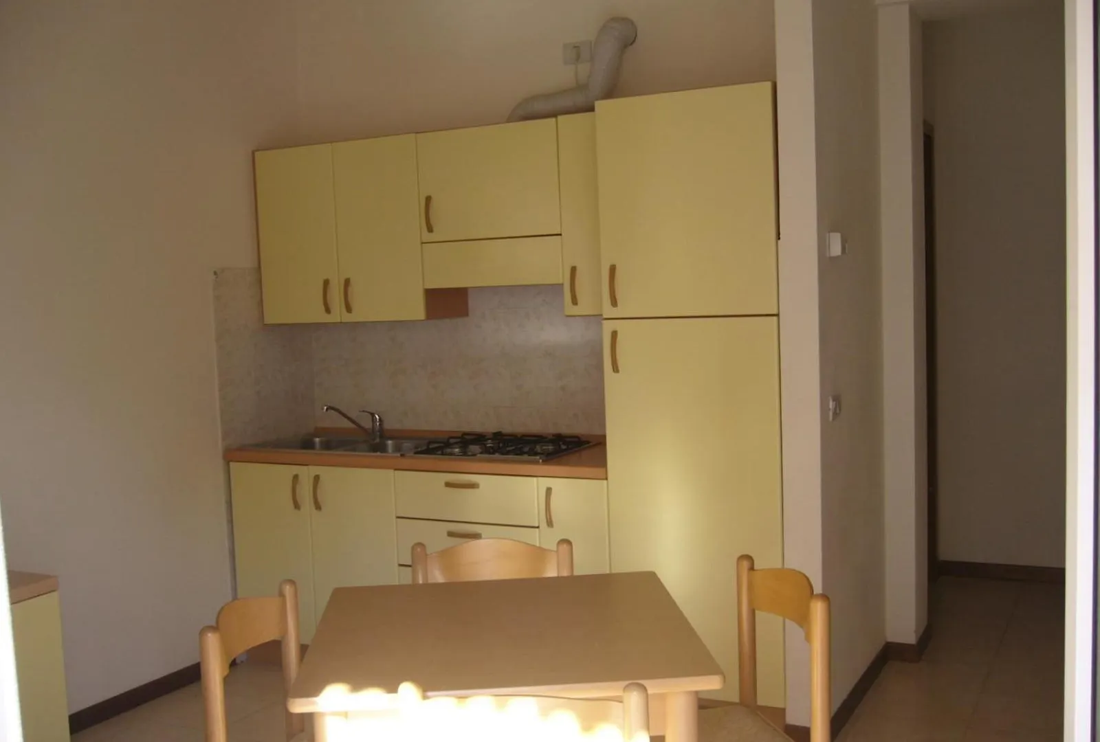 Residence Milan - Agenzia Arcobaleno Caorle 0*,  Italy