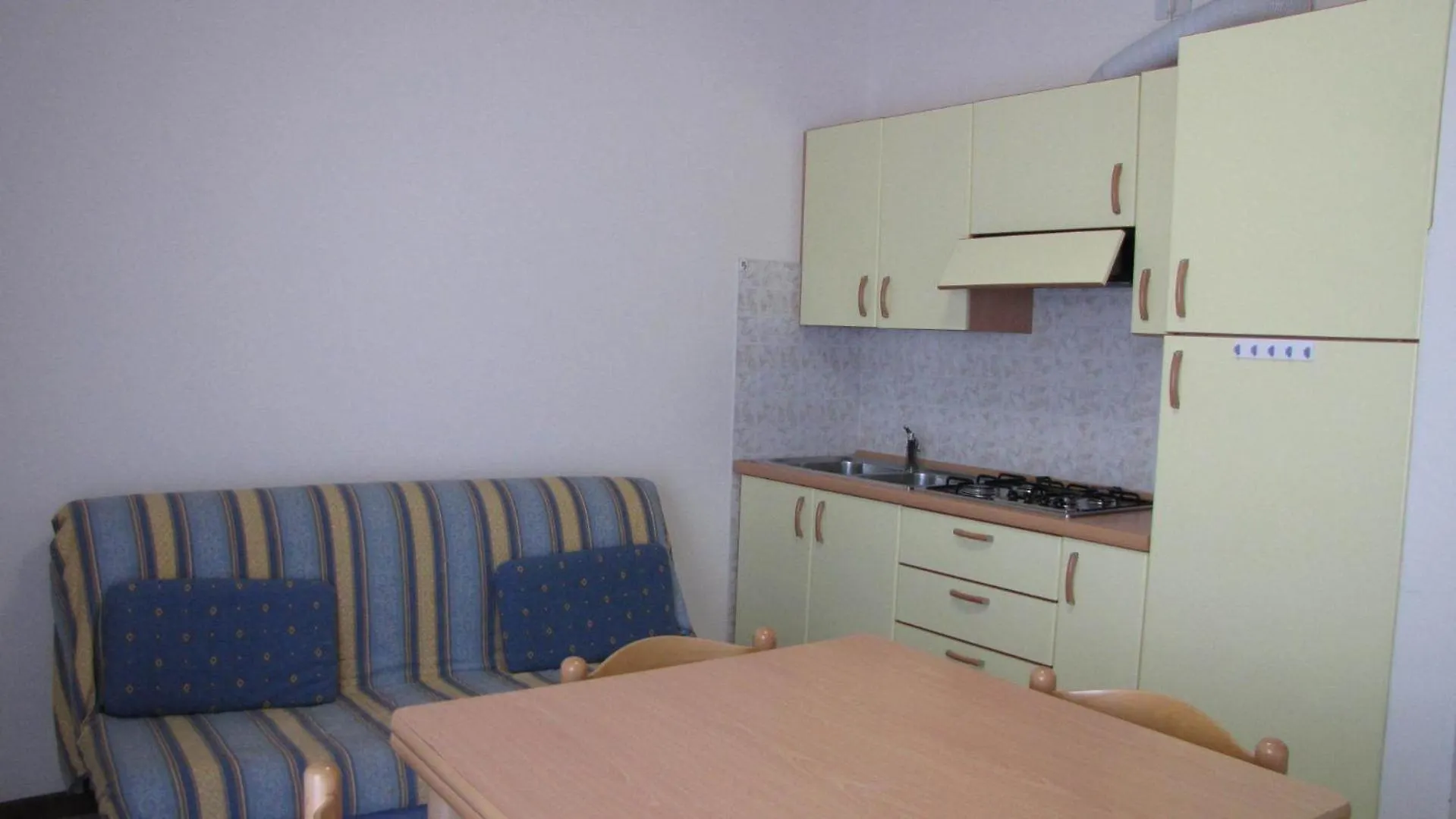 Apartment Residence Milan - Agenzia Arcobaleno Caorle Italy